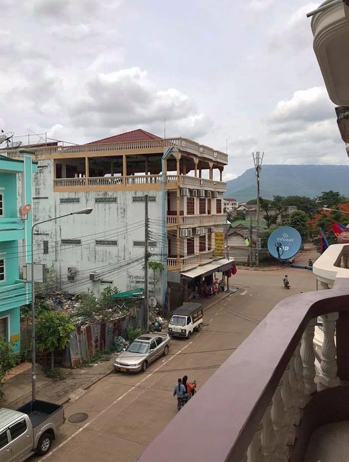 Chato Hostel Pakse Exterior photo